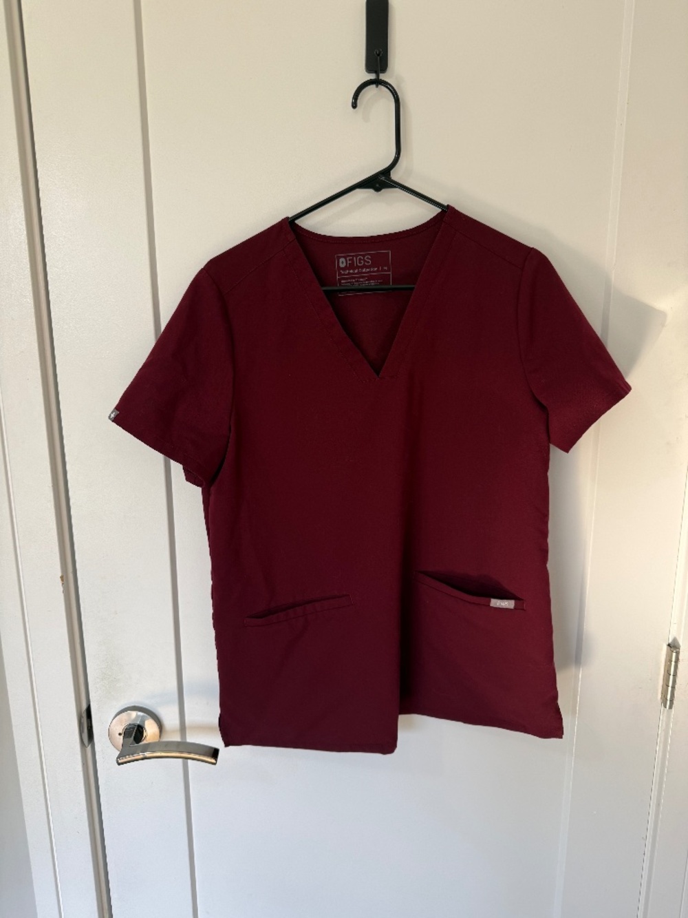 FIGS Technical Collection Casma Three Pocket Scrub Top Burgundy Women's M